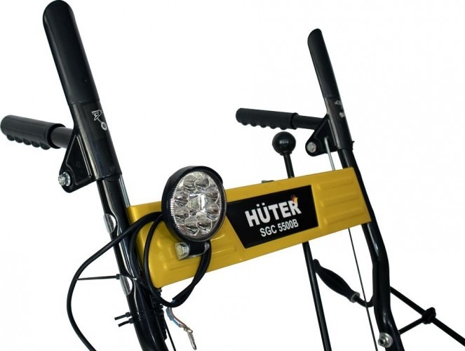 Снегоуборщик бензиновый с электрозапуском Huter SGC 5500B 70/7/21, 7.5 л.с., 5500 Вт, Желтый/Черный детальное изображение - 5