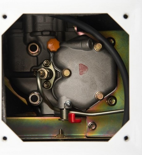 Генератор дизельный с воздушным охлаждением DAEWOO DDAE 9000SSE, в кожухе, 6.4 кВт, Белый детальное изображение - 8