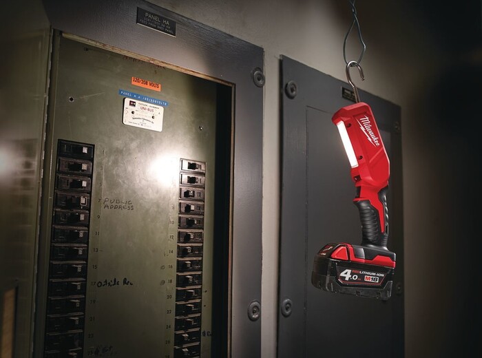 Фонарик Milwaukee M18 IL-0  №6