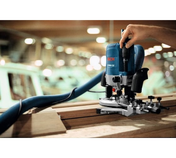 Вертикальная фрезерная машина Bosch GOF 2000 CE Professional 0.601.619.708, 2000 Вт, Голубой детальное изображение - 3