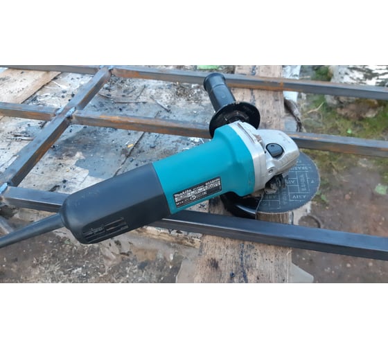 Угловая шлифмашина Makita, плавный пуск, антирестарт, коробка GA5030RX8 (Makita GA5030R+Диск B-45808, 5 шт), 125 мм, 11000 об/мин, 720 Вт детальное изображение - 9
