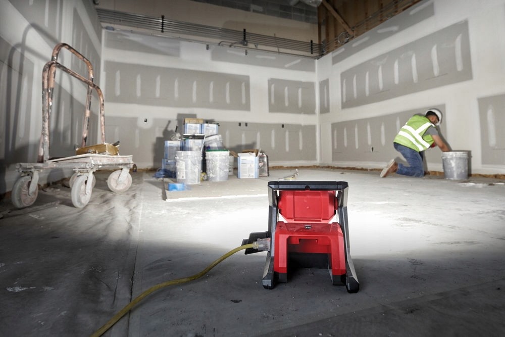 Фонарик Milwaukee M18 HOAL-0  детальное изображение - 9