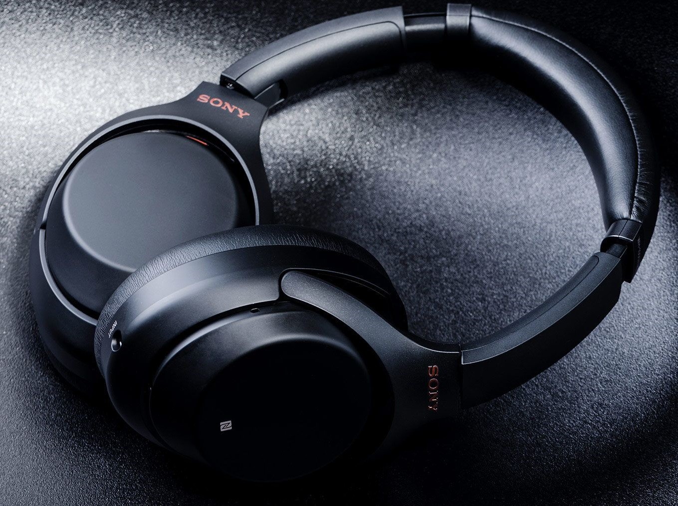 Беспроводные наушники Sony WH-1000XM4, Черный детальное изображение - 4