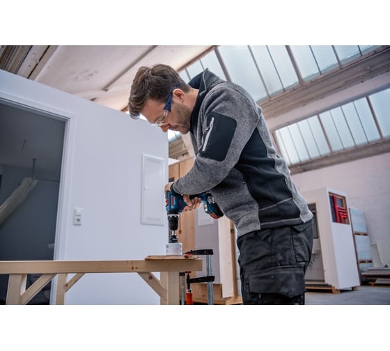 Аккумуляторная ударная дрель-шуруповерт Bosch GSB 18V-90 Solo (без АКБ и ЗУ), 18 В, 64 Нм, 06019K6100 детальное изображение - 2