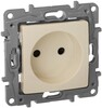 Розетка Legrand Etika 672234  вариант - 4