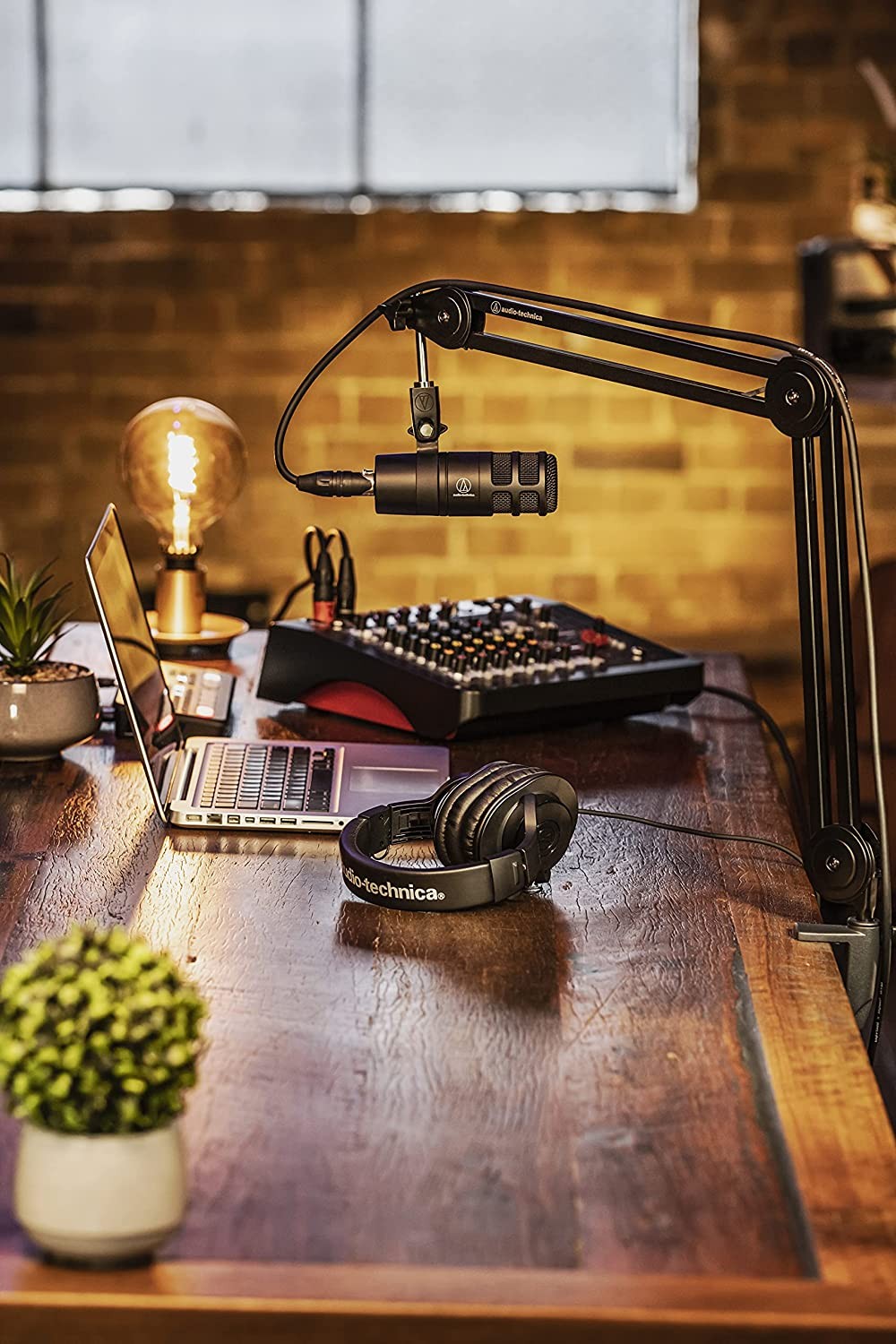 Микрофон Audio-Technica AT2040 детальное изображение - 11