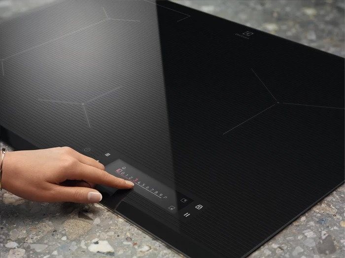 Индукционная варочная панель Electrolux EIS 8648, Графит детальное изображение - 6