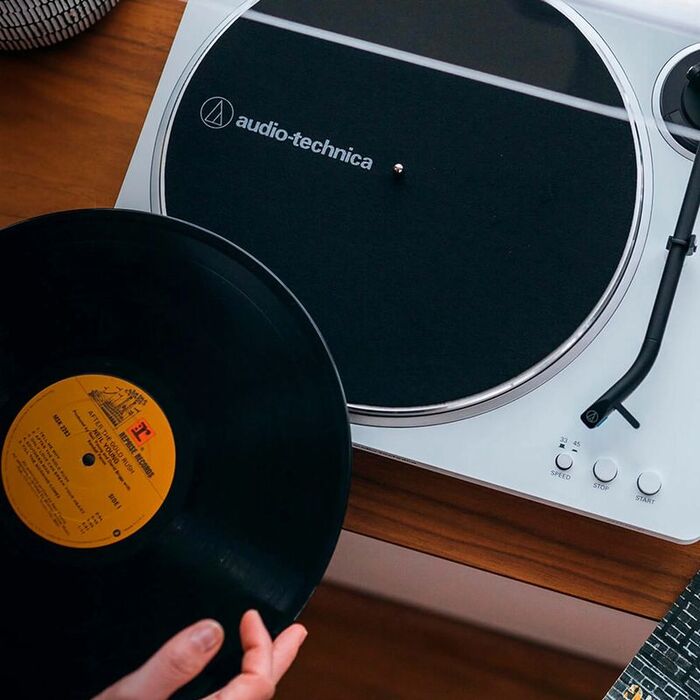 Проигрыватель винила Audio-Technica AT-LP70XBT WS, Белый №5