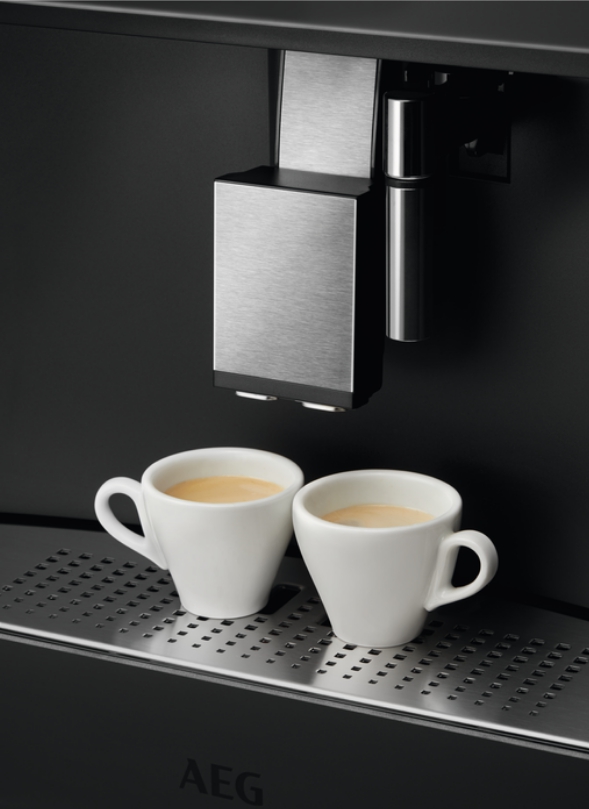 Встраиваемая автоматическая кофемашина Electrolux KBC85Z, Черный детальное изображение - 3
