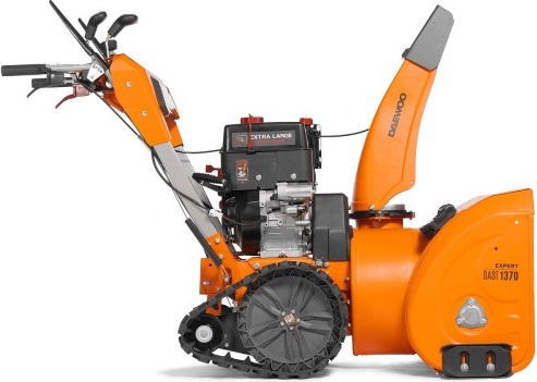 Снегоуборщик гусеничный бензиновый Daewoo DAST 1370 с электрозапуском DAST 1370 (LCT), 11 л.с., 8090 Вт, Оранжевый/Серый детальное изображение - 4