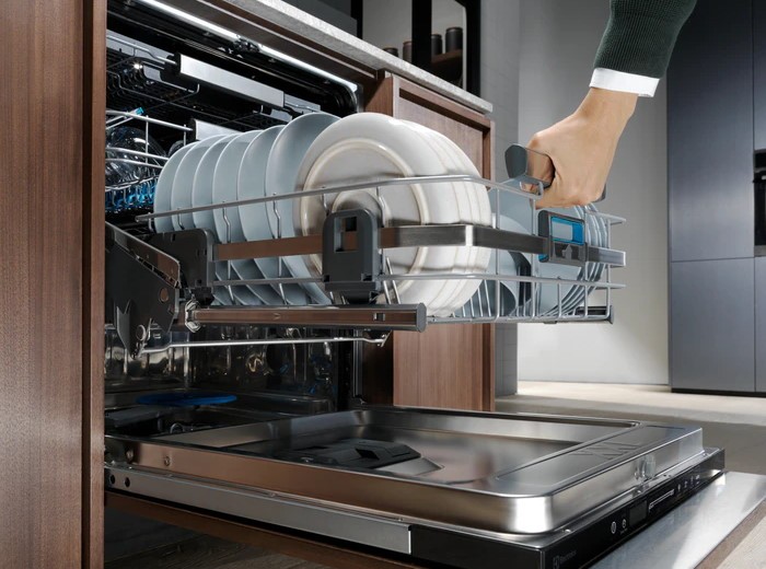 Встраиваемая посудомоечная машина Electrolux KECB 7310 L, белая детальное изображение - 9