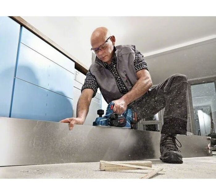 Электрический рубанок Bosch GHO 18 V-LI Professional 0.601.5A0.301, 600 Вт,  Синий №4