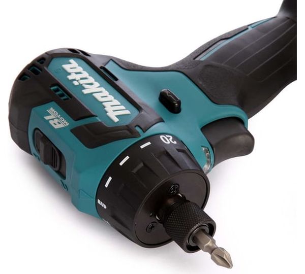 Аккумуляторная дрель-шуруповерт Makita DF032DWAE, 10.8 В, 35 Нм, 2 А·ч детальное изображение - 3