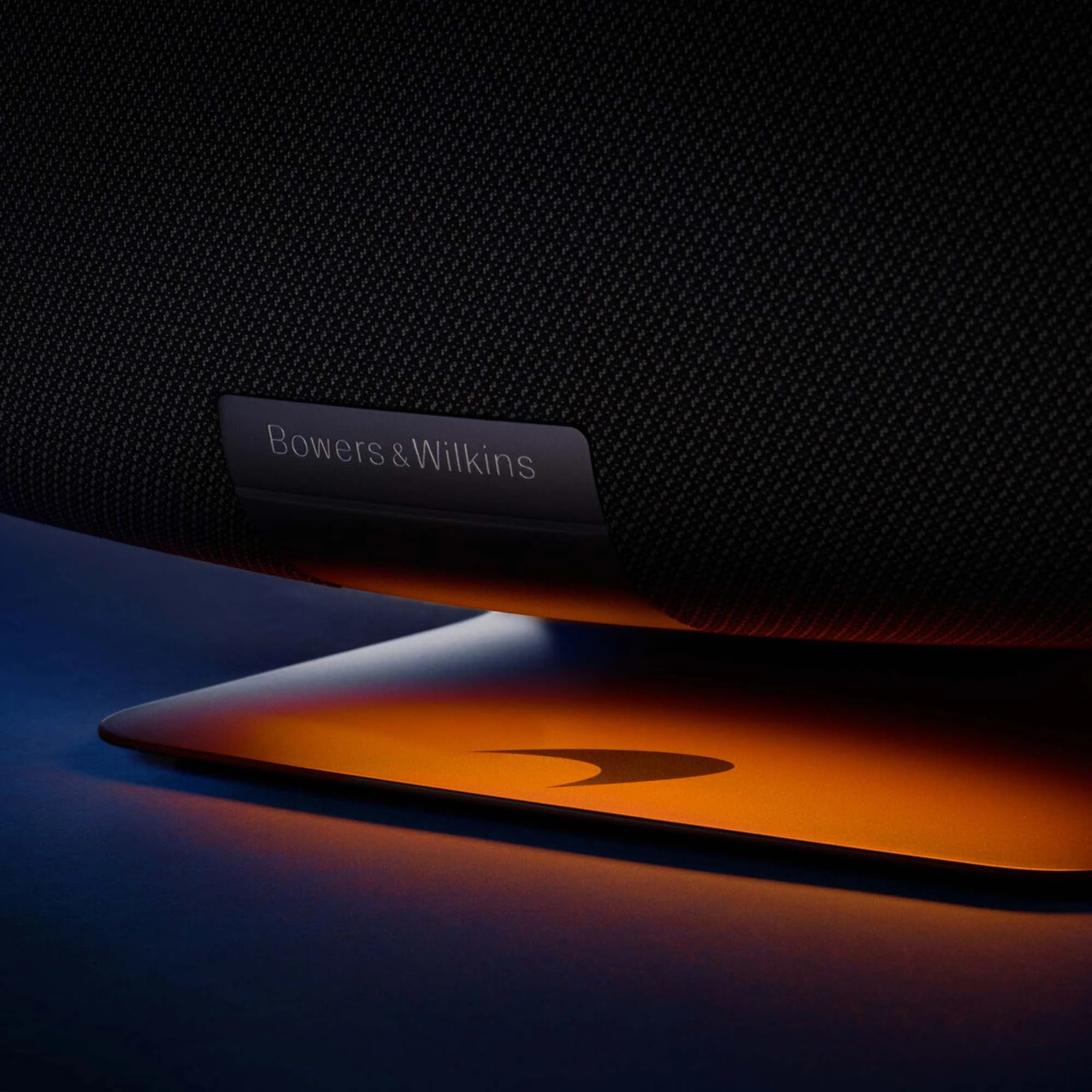 Беспроводная акустика Bowers & Wilkins Zeppelin, Черный детальное изображение - 7