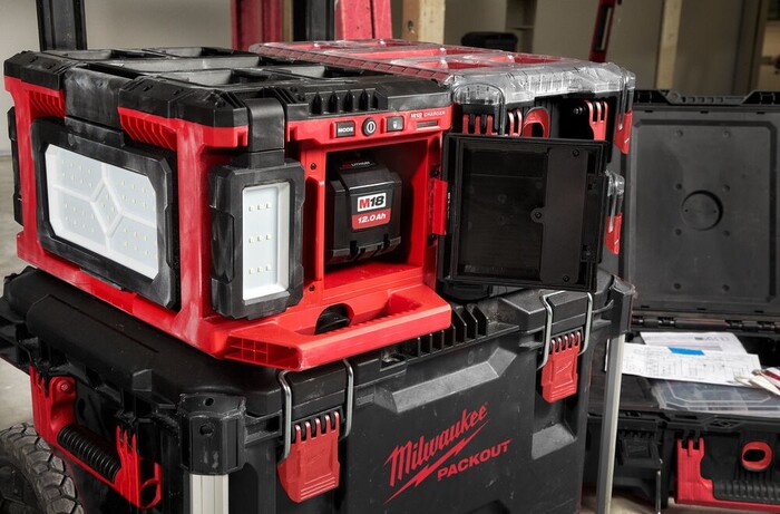 Фонарик Milwaukee M18 POALC-0  №10
