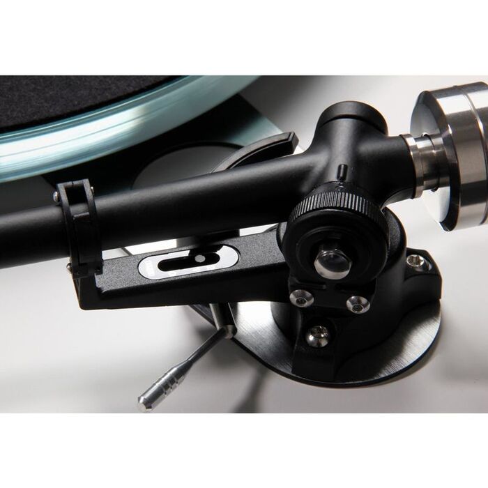 Проигрыватель винила Rega Planar 6, Белый №6