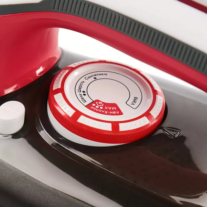 Утюг Centek CT-2352, Красный детальное изображение - 3