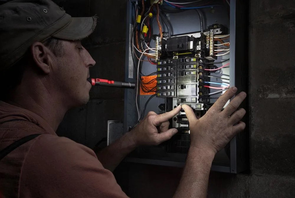 Фонарик Milwaukee IPL-LED  детальное изображение - 7