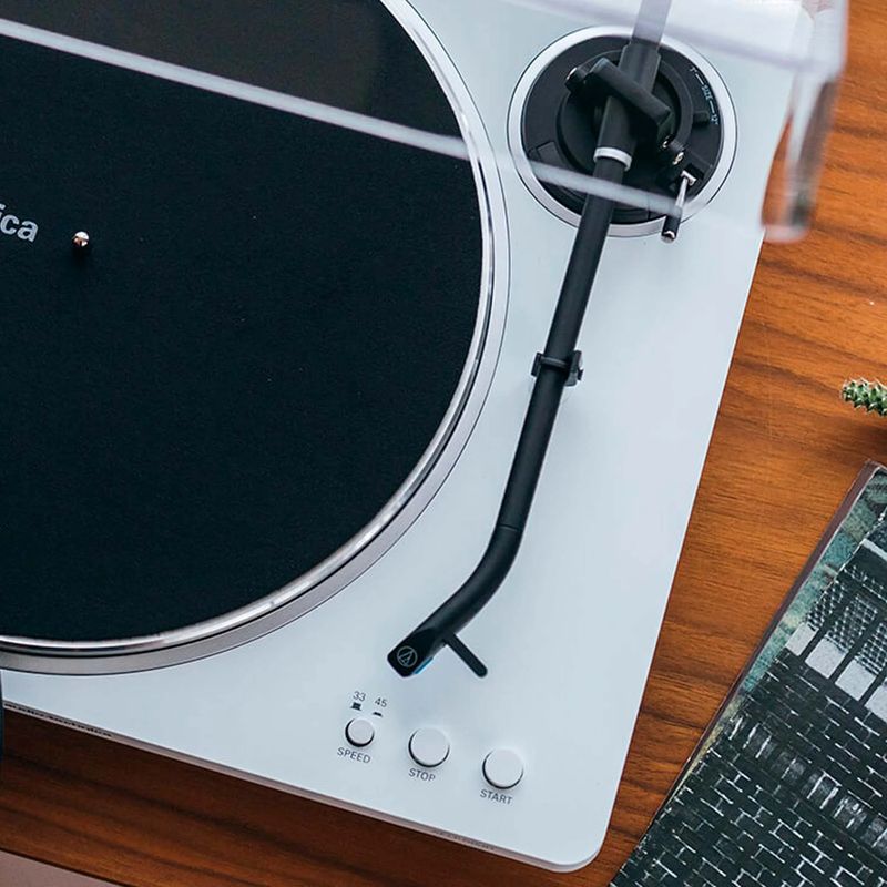 Проигрыватель винила Audio-Technica AT-LP70XBT WS, Белый детальное изображение - 6
