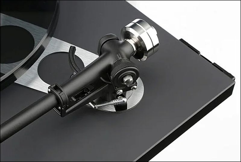 Проигрыватель винила Rega Planar 6, Черный детальное изображение - 6
