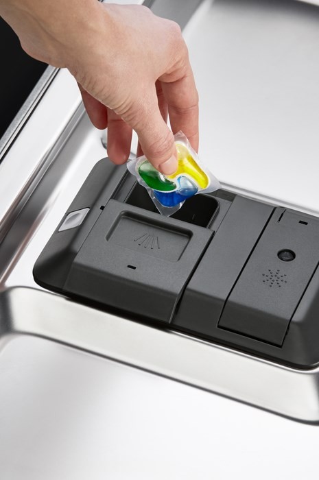 Встраиваемая посудомоечная машина Electrolux EEM 48320 L, белая детальное изображение - 9