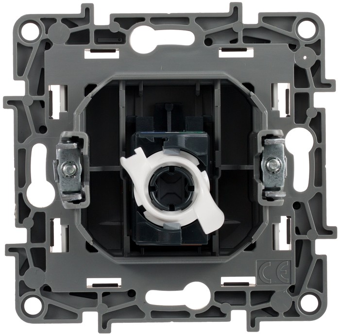 Розетка Legrand Etika 672653  детальное изображение - 6