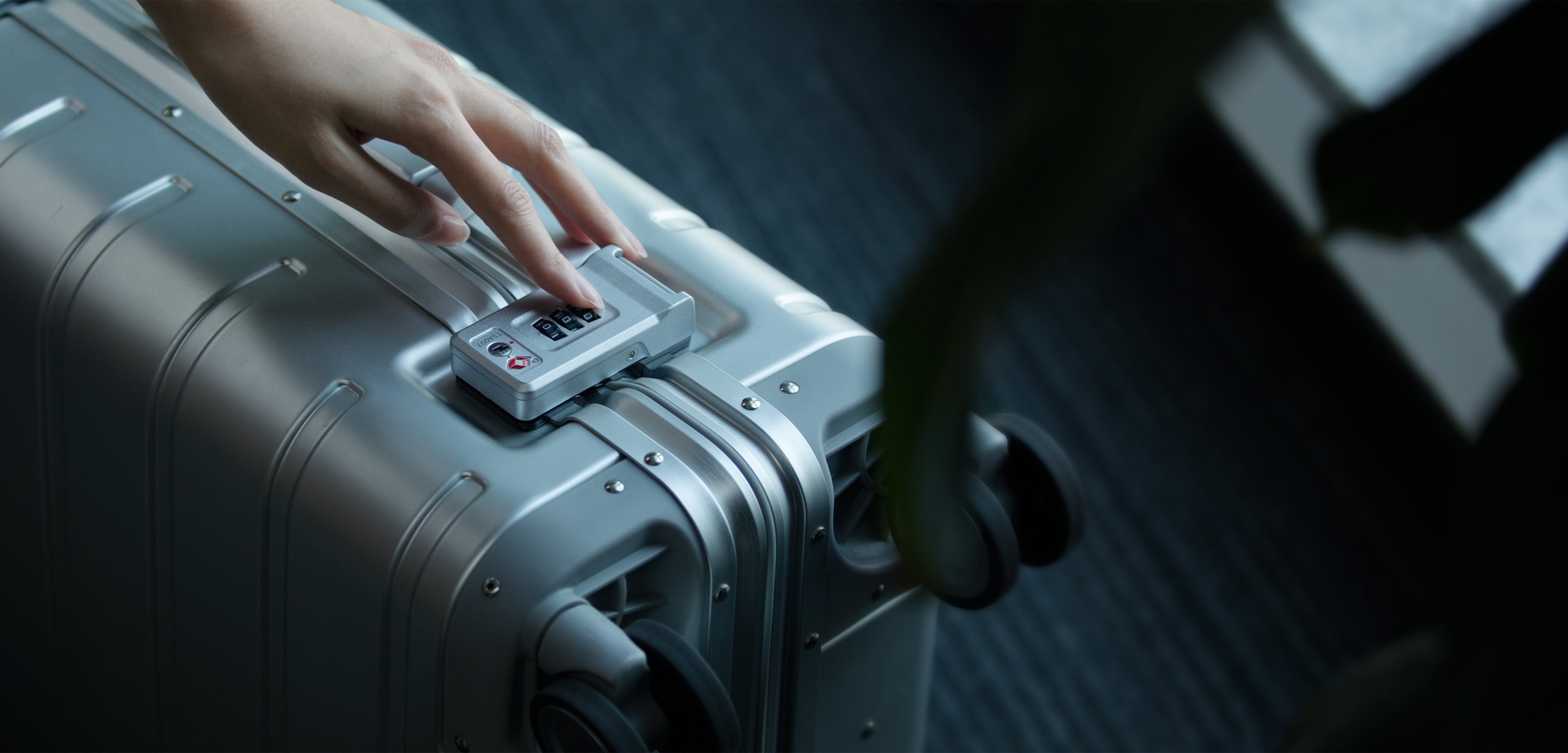 Чемодан Xiaomi Metal Carry-on Luggage 20 детальное изображение - 7