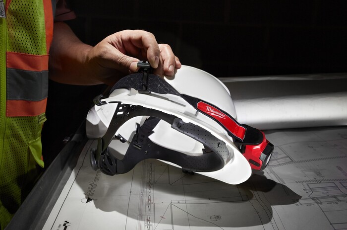 Фонарик Milwaukee USB L4 HL-201  №5