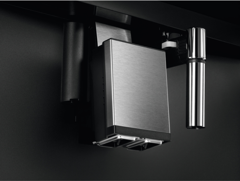 Встраиваемая автоматическая кофемашина AEG KKK994500M, Черный/Серебристый детальное изображение - 3