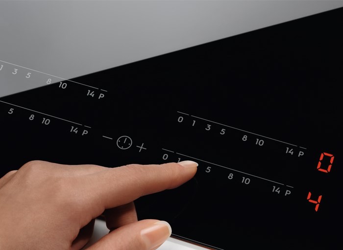 Индукционная варочная панель Electrolux EIT 61443 B, Черный детальное изображение - 3