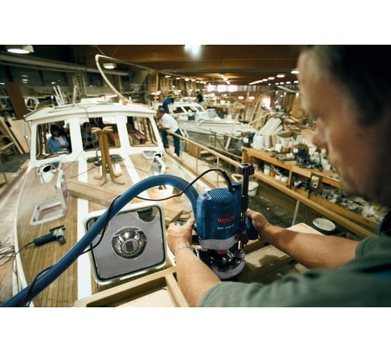 Вертикальная фрезерная машина Bosch GOF 2000 CE Professional 0.601.619.708, 2000 Вт, Голубой детальное изображение - 2