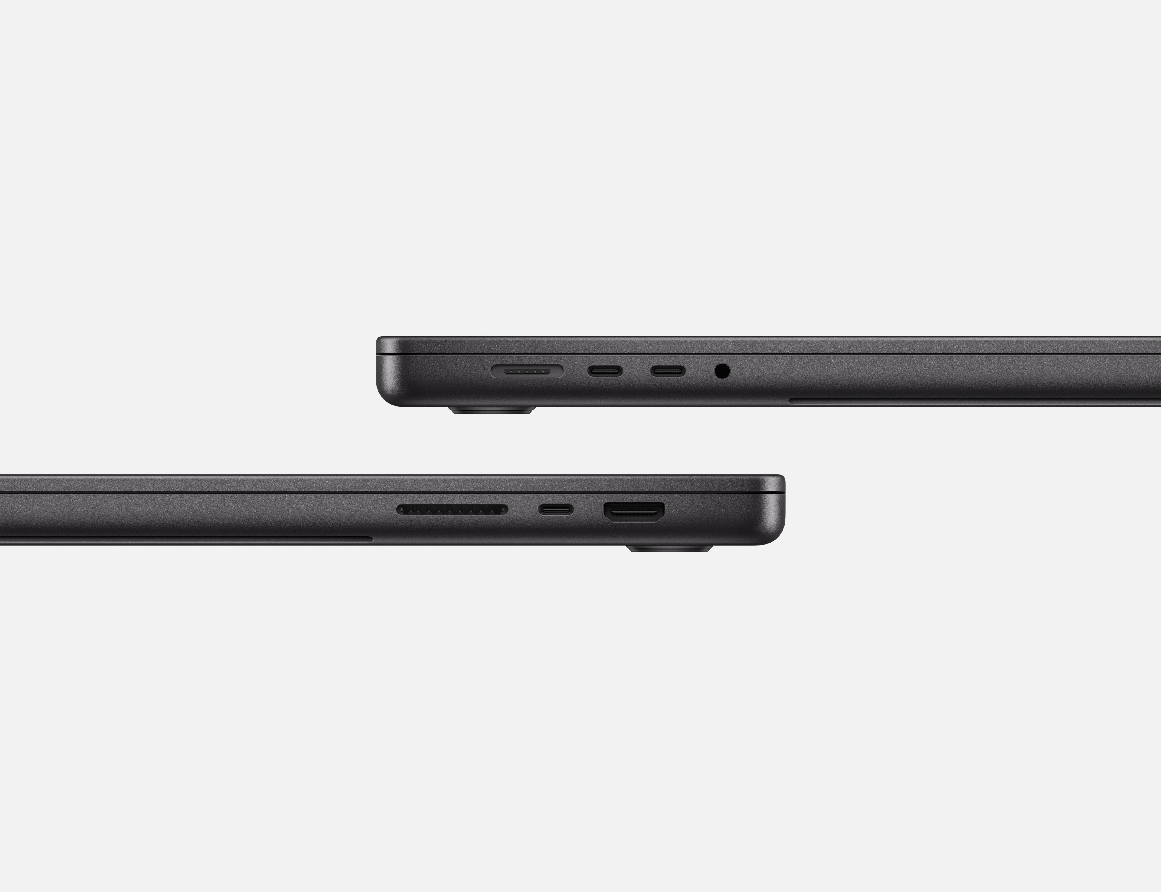 Ноутбук Apple MacBook Pro 16 2024 на M4 Max, RAM 64 ГБ, Space Black, SSD 2 ТБ, Apple graphics 40-core детальное изображение - 4