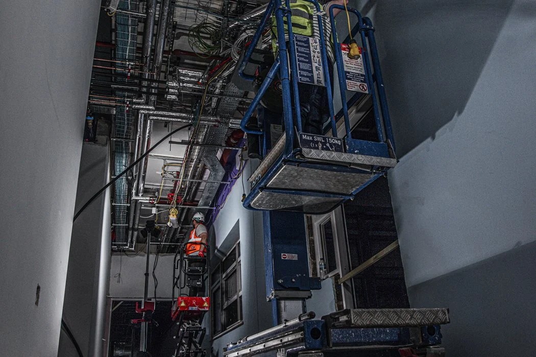 Фонарик Milwaukee M18 HAL-0  детальное изображение - 6