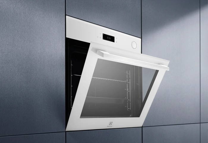 Духовой шкаф Electrolux SteamCrisp OKC 8H39 WV, Белый детальное изображение - 4