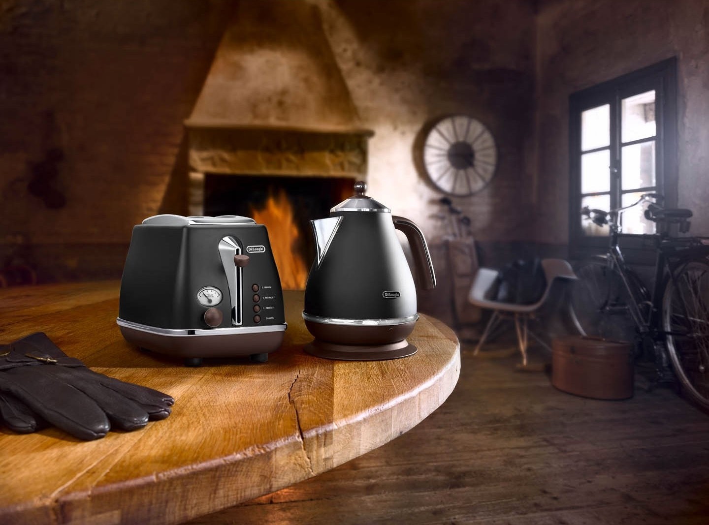 Электрочайник De'Longhi Icona Vintage KBOV 2001.BK черный детальное изображение - 4