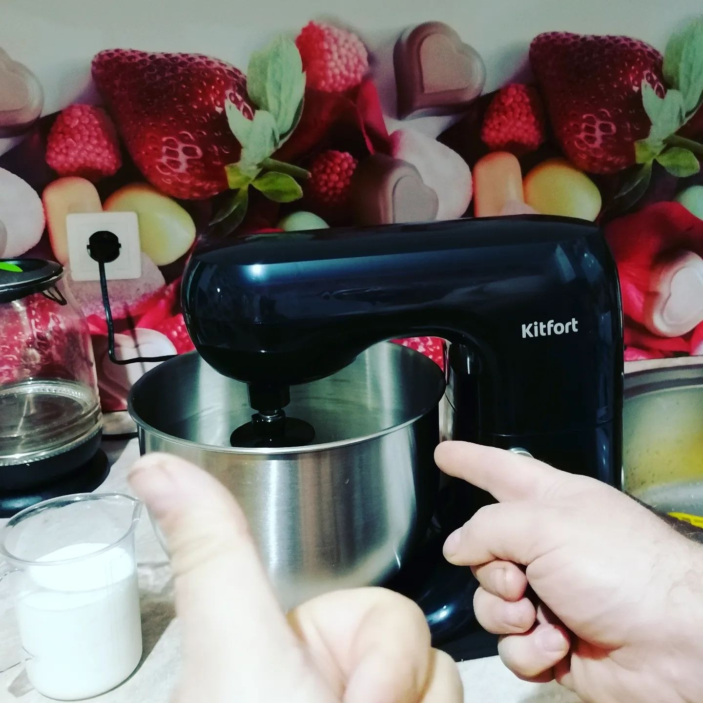Планетарный миксер KITFORT KT-3018-3, Черный детальное изображение - 7