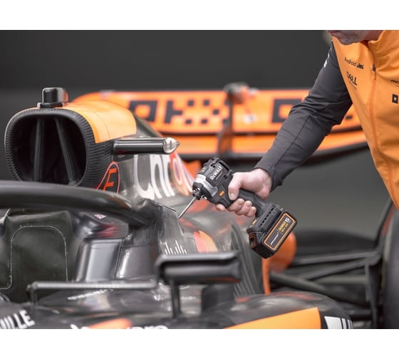 Аккумуляторный ударный гайковерт DeWALT McLaren Limited Edition DCF85MP2T-QW, 18 В, 205 Нм, 5 А·ч детальное изображение - 9