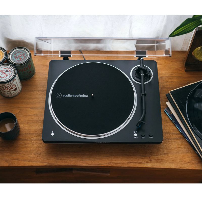 Проигрыватель винила Audio-Technica AT-LP70XBT, Черный детальное изображение - 5