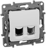 Розетка Legrand Etika 672252  вариант - 2