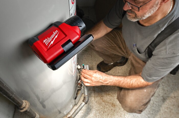 Фонарик Milwaukee M12 PAL-0  №8