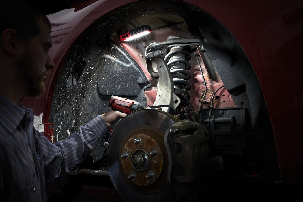 Фонарик Milwaukee USB L4 FL-201  детальное изображение - 8