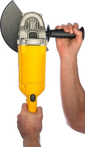 Угловая шлифмашина DeWalt DWE 490 - QS, 230 мм, 6600 об/мин, 2000 Вт детальное изображение - 4