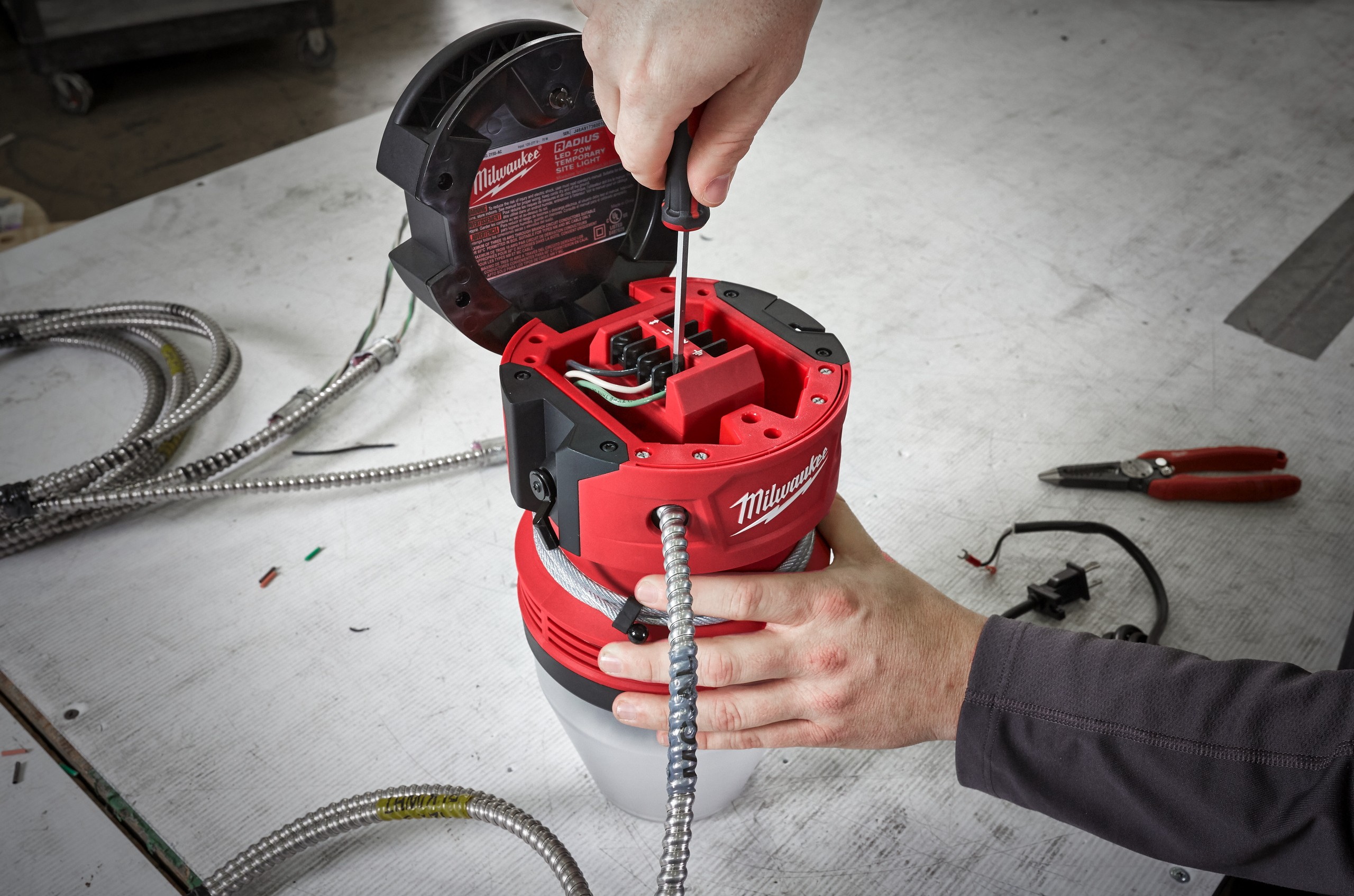 Фонарик Milwaukee HOBL 7000  детальное изображение - 7