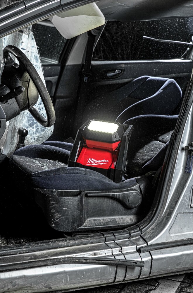 Фонарик Milwaukee M18 HOAL-0  №6