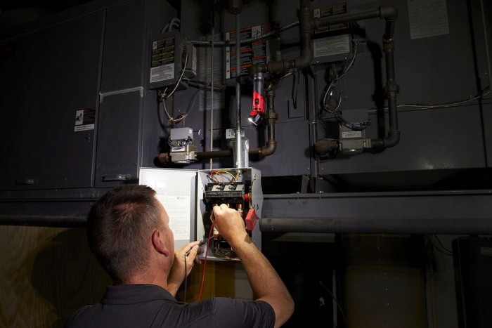 Фонарик Milwaukee L4 PWL-201  детальное изображение - 5