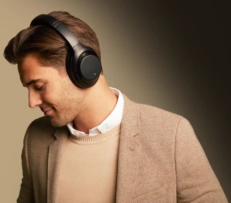 Беспроводные наушники Sony WH-1000XM4, Черный детальное изображение - 3