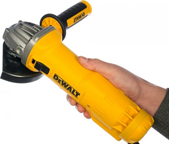 Угловая шлифмашина DEWALT DWE 4205, 125 мм, 11000 об/мин, 1010 Вт детальное изображение - 5