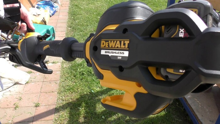 Триммер DeWALT DCM571N №5