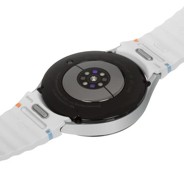 Умные часы Samsung Galaxy Watch7 44 мм, Серебристый детальное изображение - 2