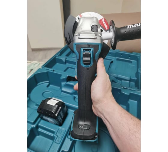 Аккумуляторная угловая шлифмашина Makita LXT DGA504RME, 125 мм, 8500 об/мин детальное изображение - 12